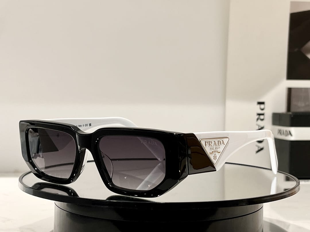 STYLISH SUNGLASSES SPR09Z