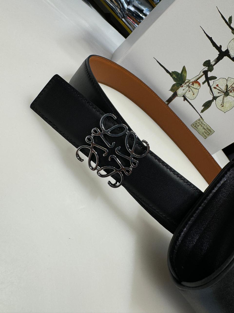 WOMEN'S BELT WITH BAG