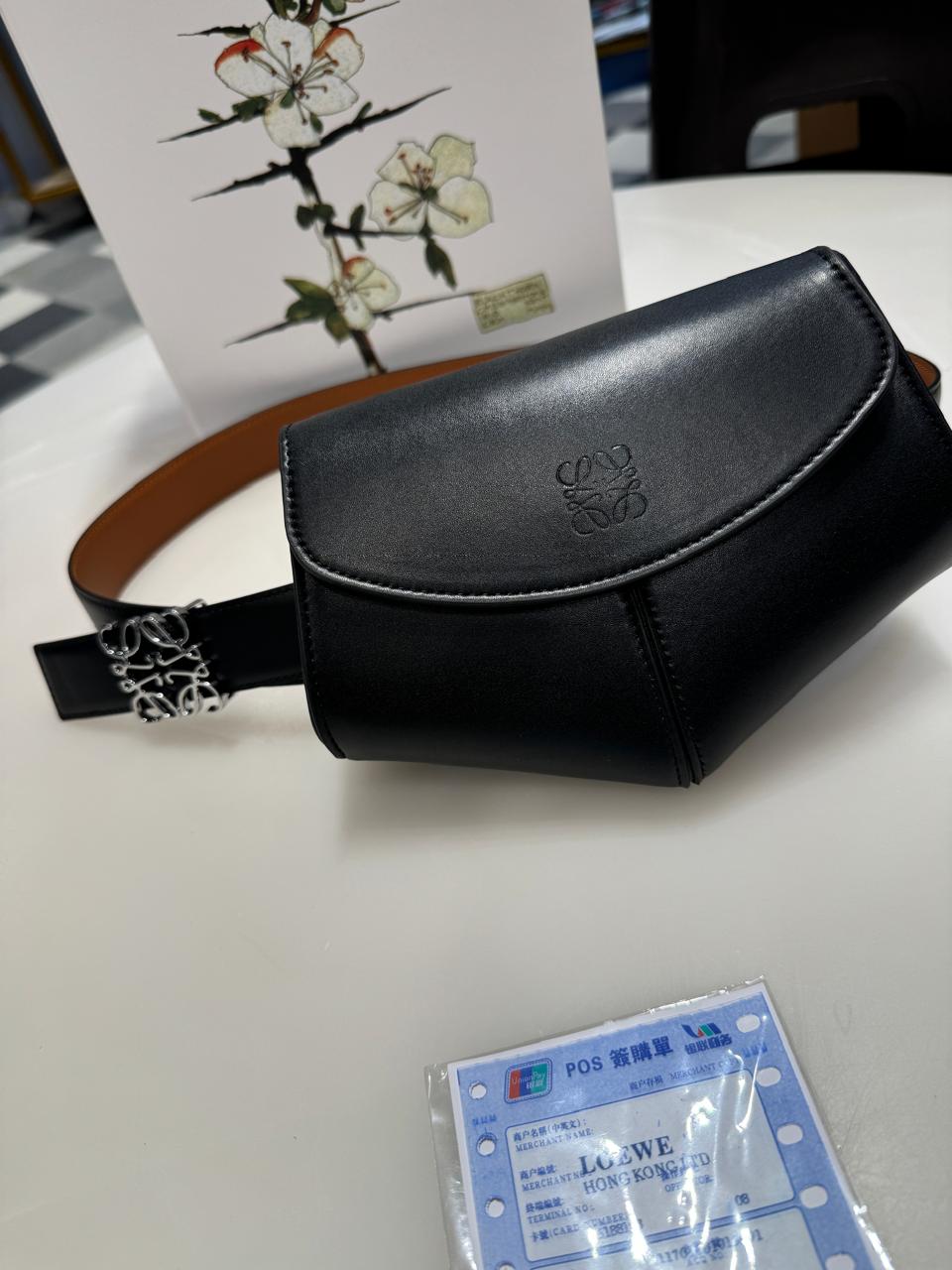 WOMEN'S BELT WITH BAG