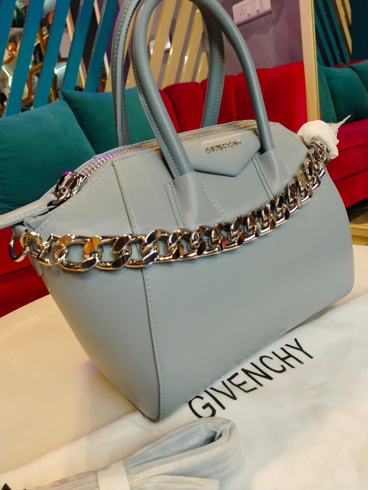 ANTIGONA CHAIN HANDLE TOTE