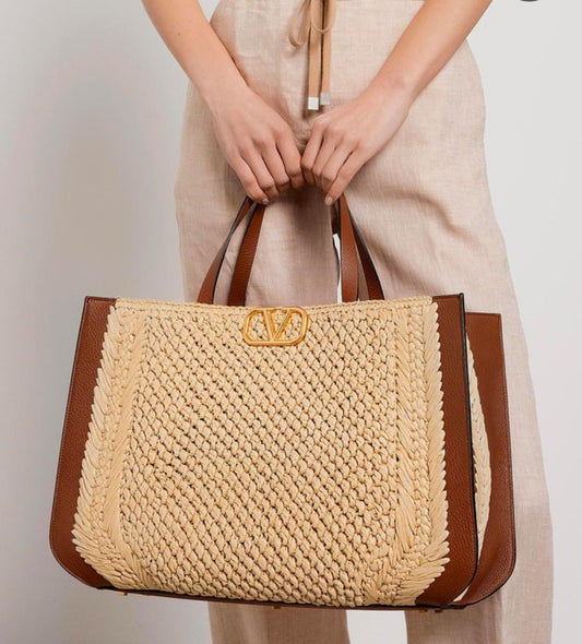 V LOGO RAFFIA TOTE BAG